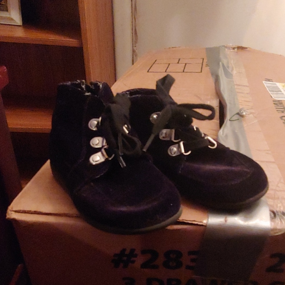 Black Swade Shoes